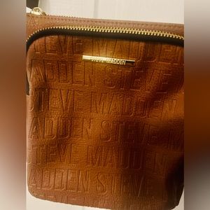 Steve Madden Logo Crossbody in Cognac